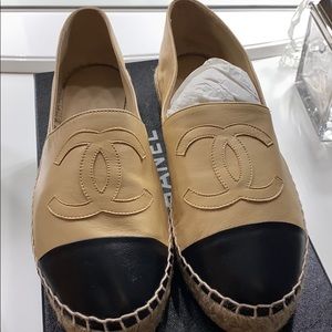 Chanel beige/ black espadrille